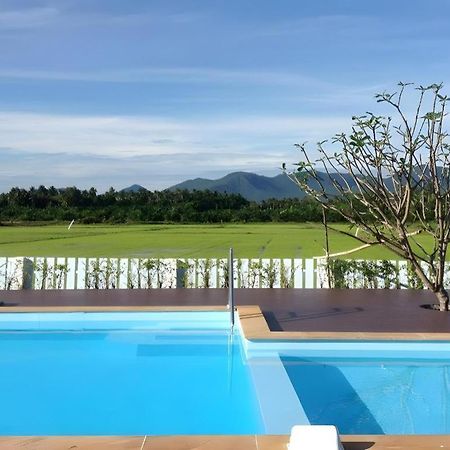 Juntima Boutique Hotel Phetchaburi Extérieur photo