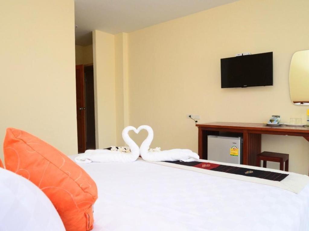 Juntima Boutique Hotel Phetchaburi Extérieur photo
