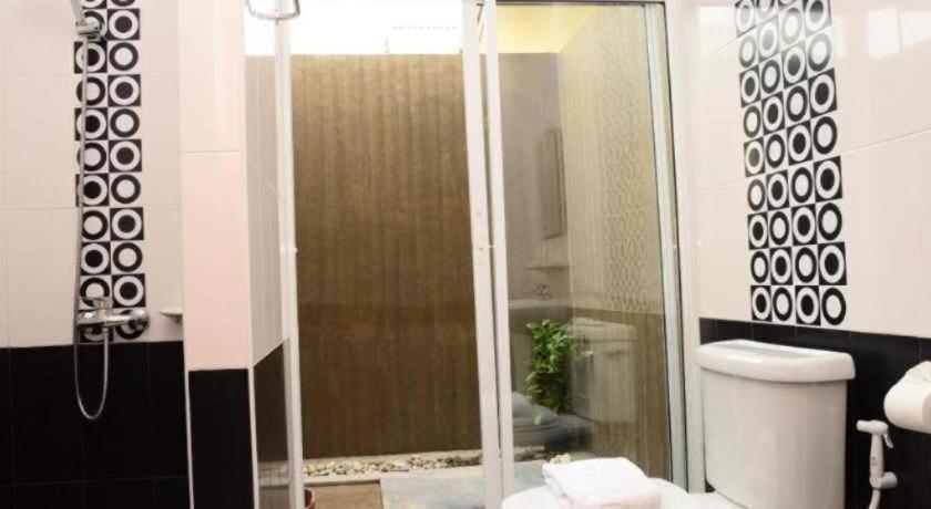 Juntima Boutique Hotel Phetchaburi Extérieur photo